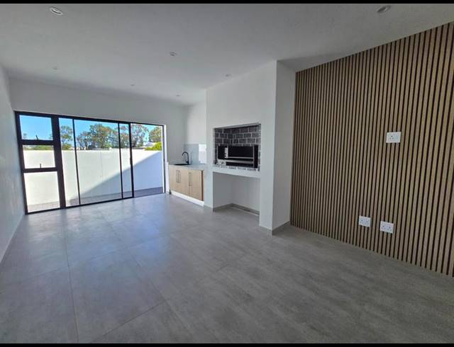 3 BEDROOM HOUSE FOR SALE IN SHELLEY POINT